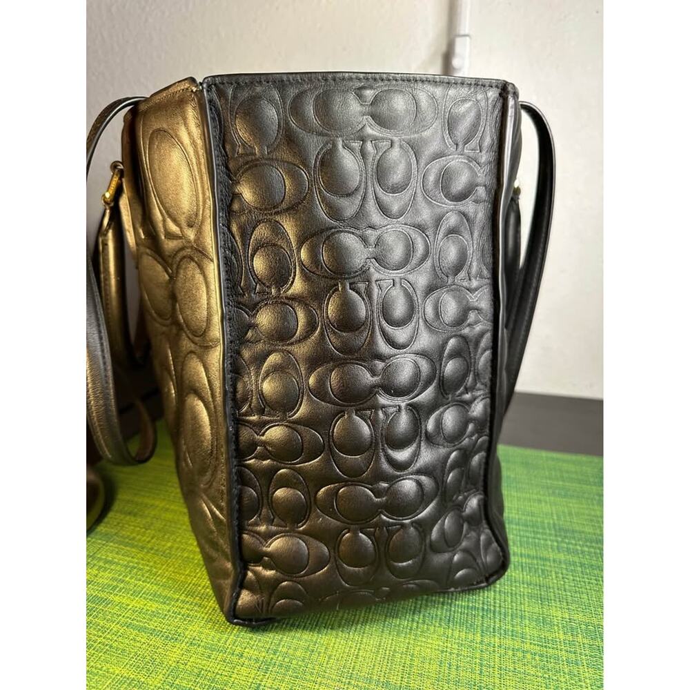 Coach Large Maggie Tote Bag in Signature Leather - Picture 5 of 10